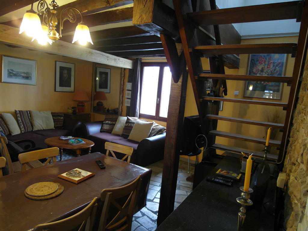 Les Chaumieres Du Chene Otel Pouillé Oda fotoğraf